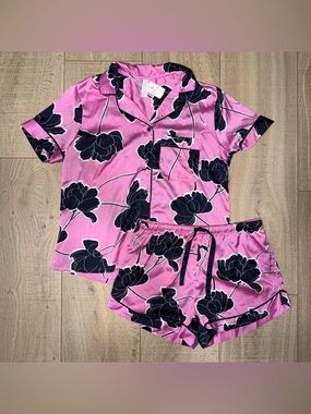 NEW Stars Above Pink Satin Pajama Set Size Small